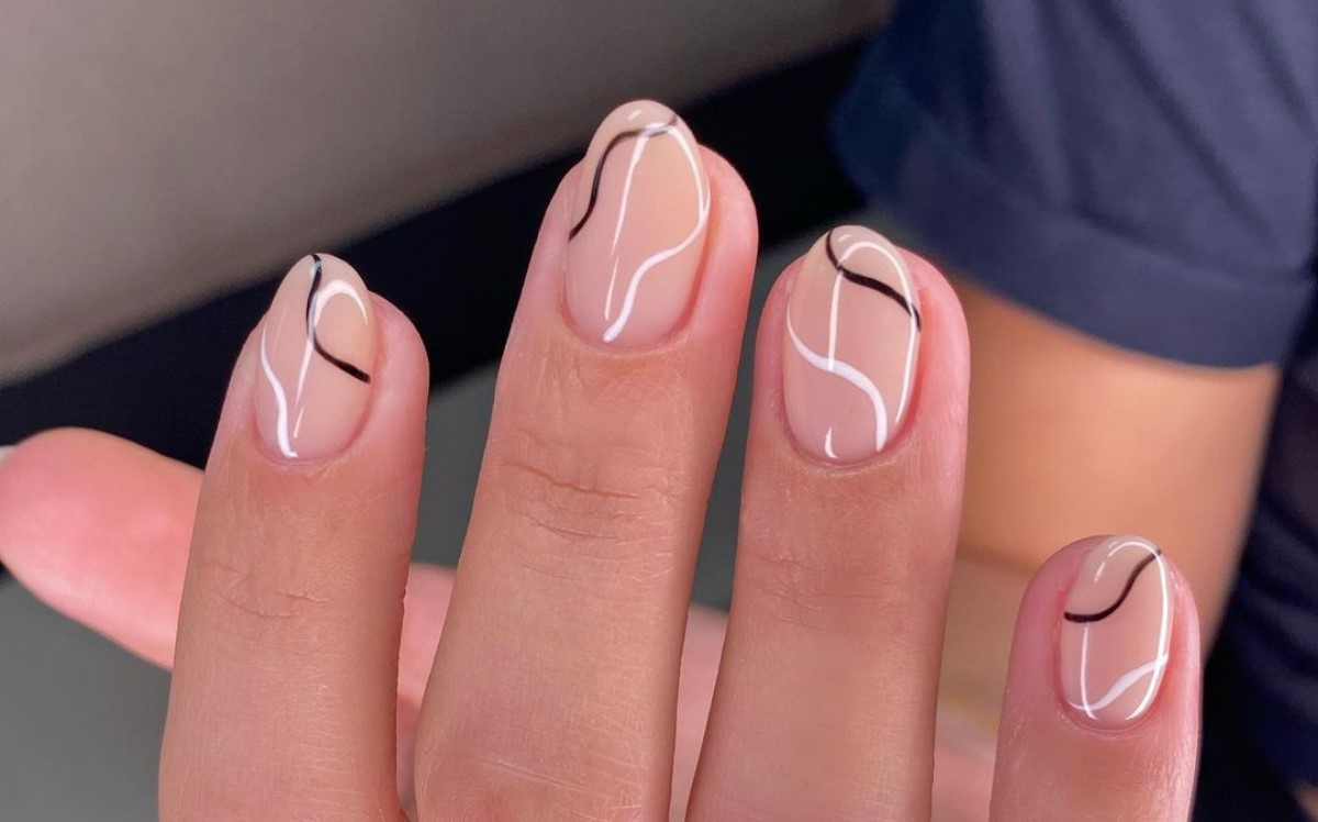 lines-nails-vasal