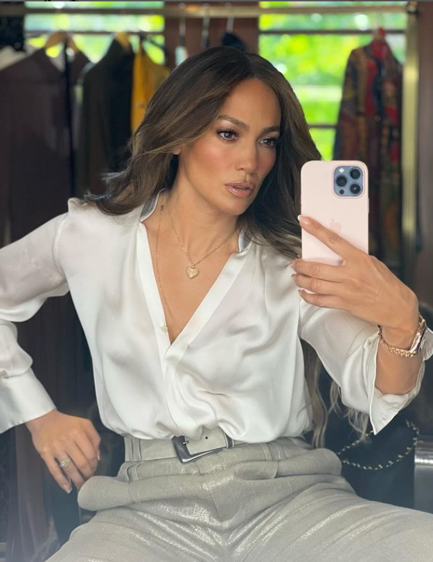 Jennifer Lopez: Το νέο look της που ήρθε ο καιρός να αντιγράψουμε