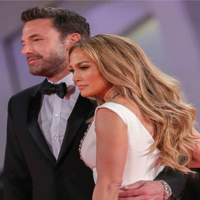 Jennifer Lopez-Ben Affleck: Παντρεύτηκαν και βλέπουμε μαζί ολόκληρο το ιστορικό επανασύνδεσής τους