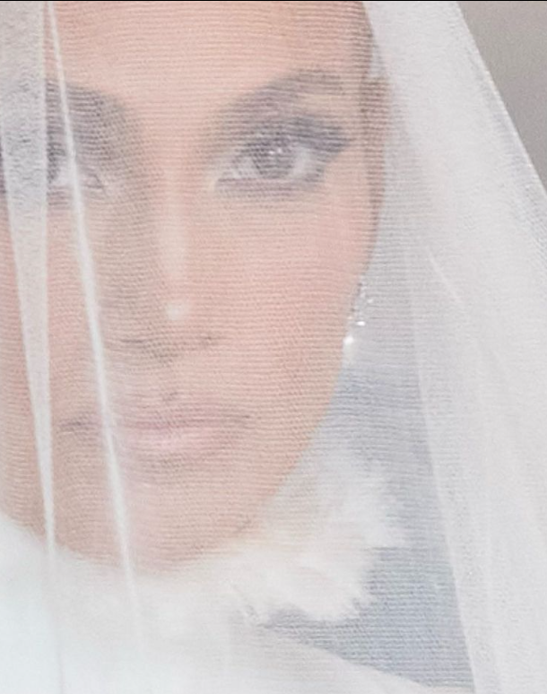 Jennifer Lopez: Τα πάντα για το μακιγιάζ και το νυφικό της την ημέρα του γάμου της