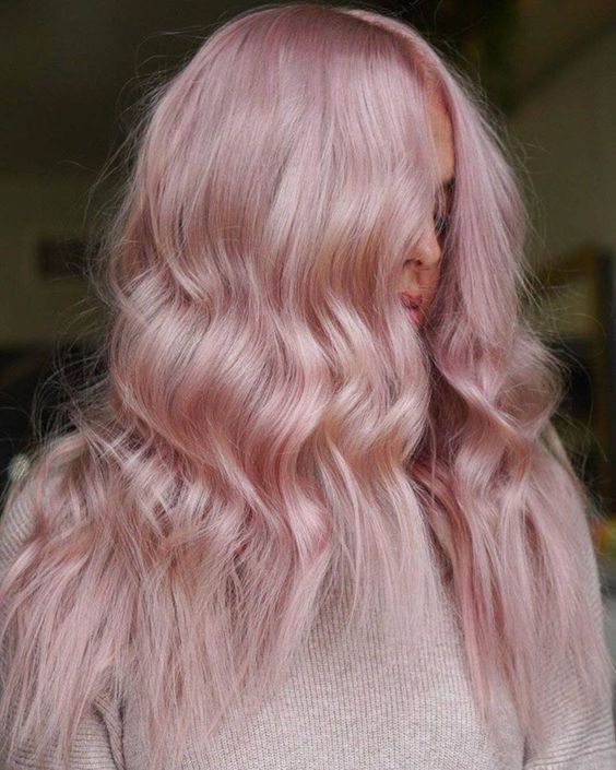 Hair trends: 7 χρώματα για να επιλέξετε, εάν θέλετε να βάψετε τα μαλλιά σας το χειμώνα